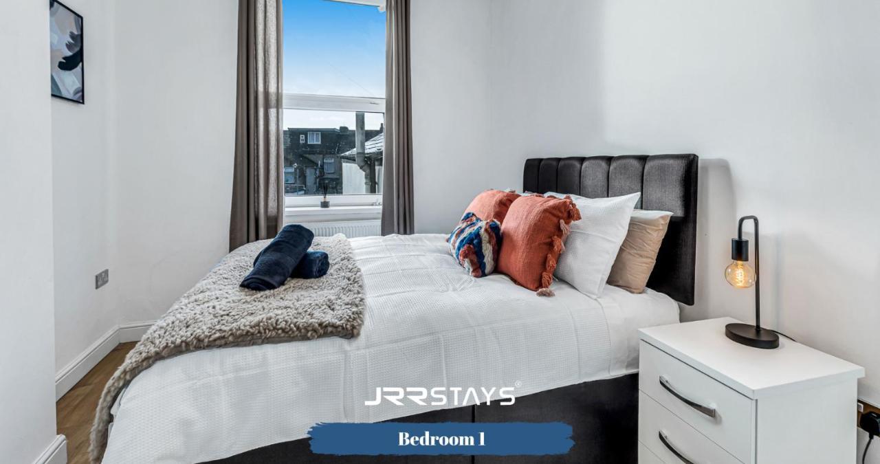 Cardiff Stylish 2 Bedroom Sleeps 6 Wi-Fi - Jrr Stays Luaran gambar
