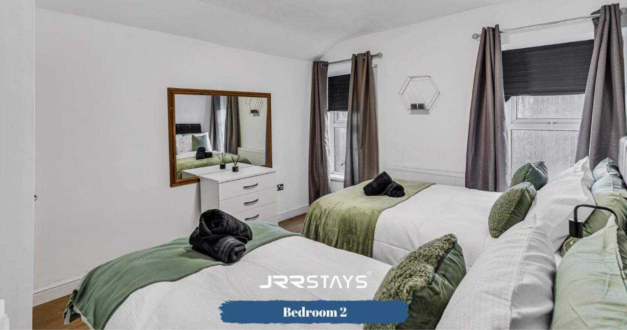 Cardiff Stylish 2 Bedroom Sleeps 6 Wi-Fi - Jrr Stays Luaran gambar
