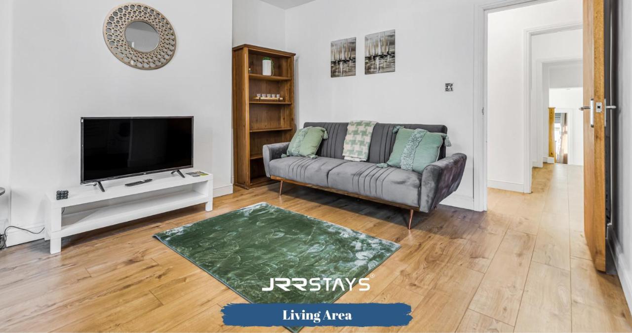 Cardiff Stylish 2 Bedroom Sleeps 6 Wi-Fi - Jrr Stays Luaran gambar